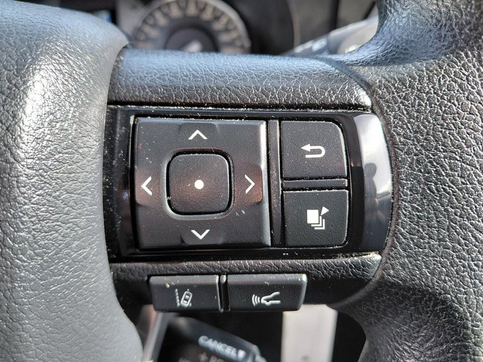 2022 Toyota Hilux SR