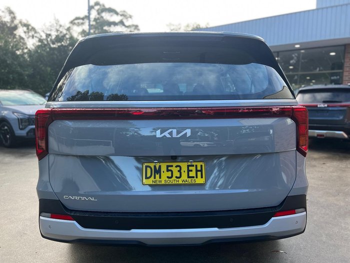 2025 Kia Carnival S