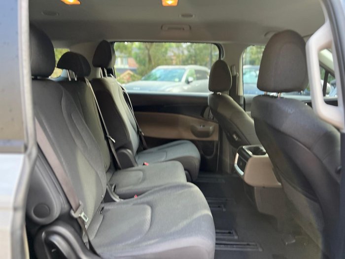 2025 Kia Carnival S