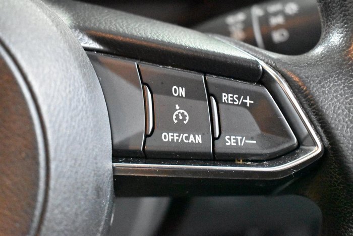 2018 Mazda 3 Neo Sport