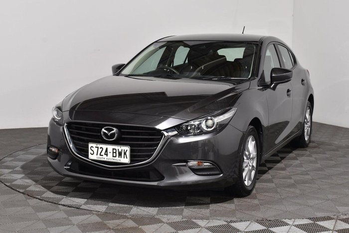 2018 Mazda 3 Neo Sport