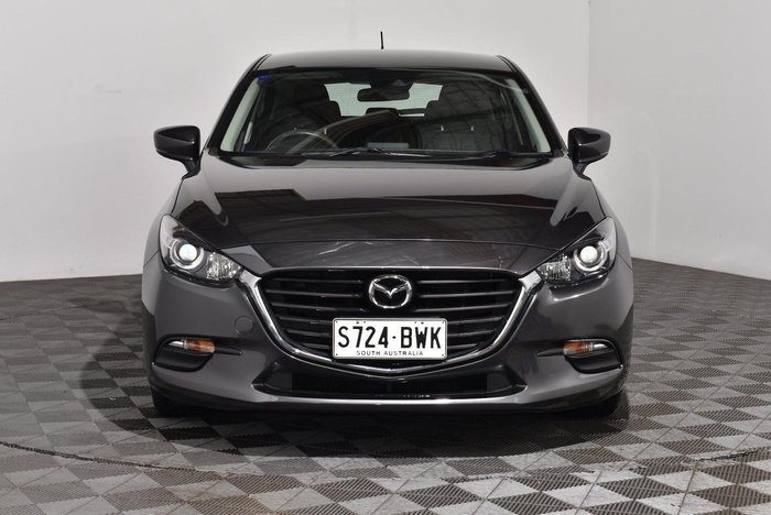 2018 Mazda 3 Neo Sport