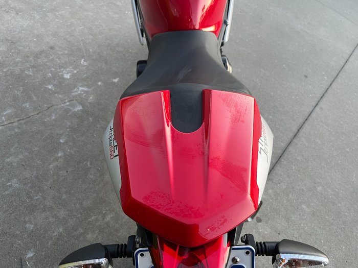 2016 Triumph STREET TRIPLE 660