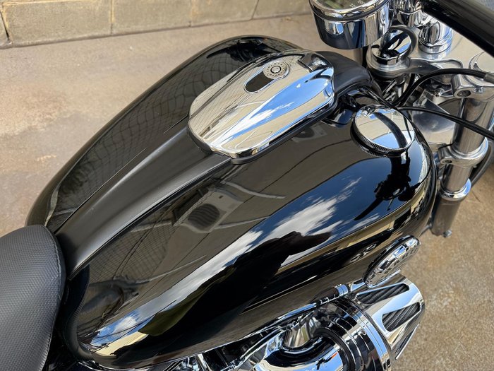 2014 Harley-Davidson Breakout 103 (FXSB) Softail Black