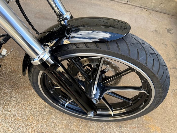 2014 Harley-Davidson Breakout 103 (FXSB) Softail Black