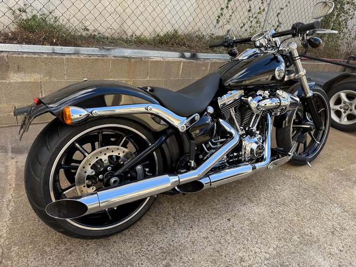 2014 Harley-Davidson Breakout 103 (FXSB) Softail Black