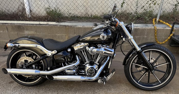 2014 Harley-Davidson Breakout 103 (FXSB) Softail Black
