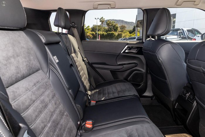 2024 Mitsubishi Outlander PHEV Aspire