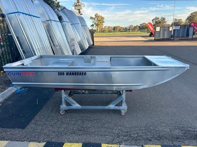 2025 QUINTREX 300 Wanderer