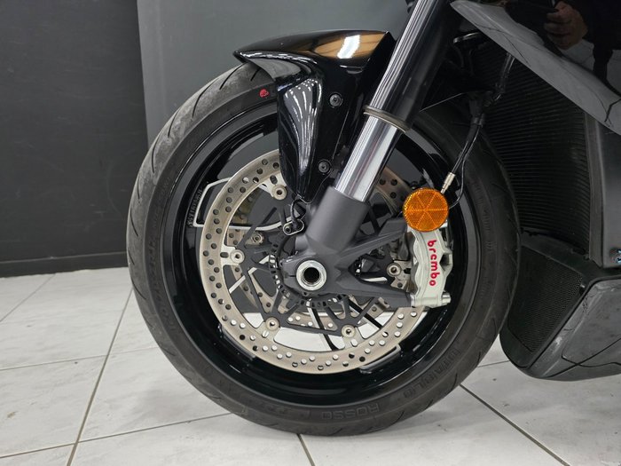 2024 DUCATI DIAVEL V4 Black