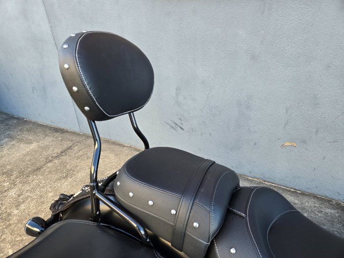 2020 INDIAN CHIEF VINTAGE DARK HORSE BLACK SMOKE