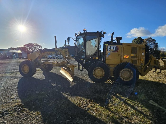 2022 Caterpillar 150 Awd - Mastless Gps Yellow