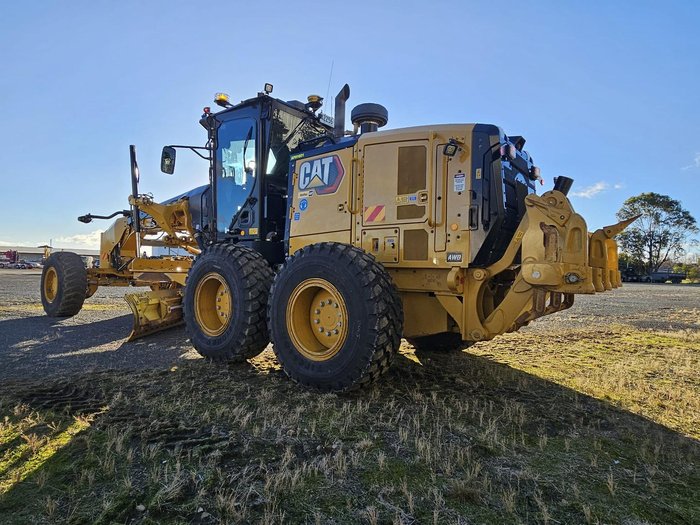 2022 Caterpillar 150 Awd - Mastless Gps Yellow