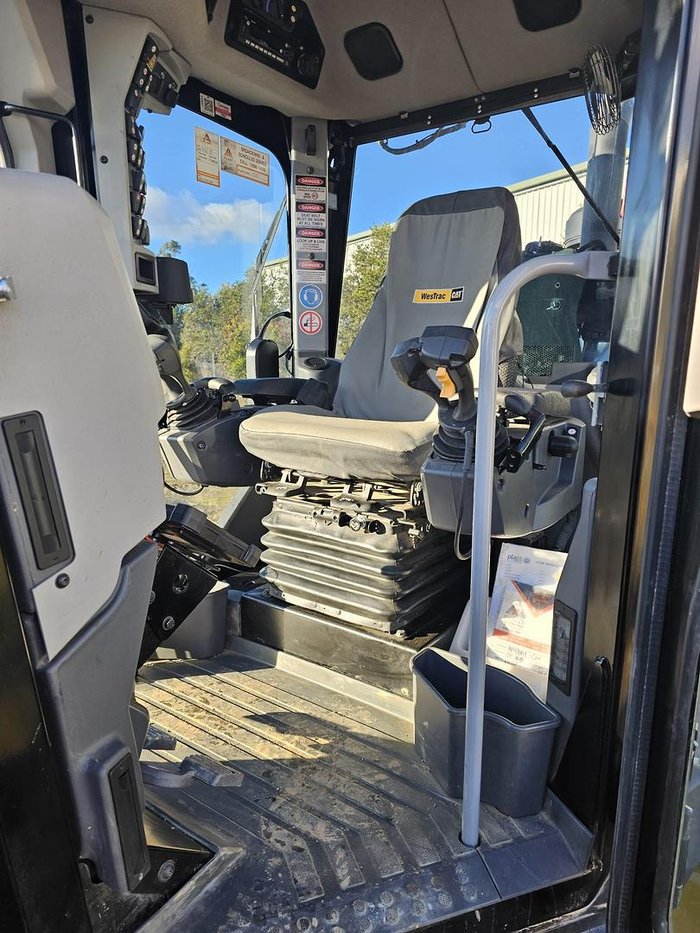 2022 Caterpillar 150 Awd - Mastless Gps Yellow