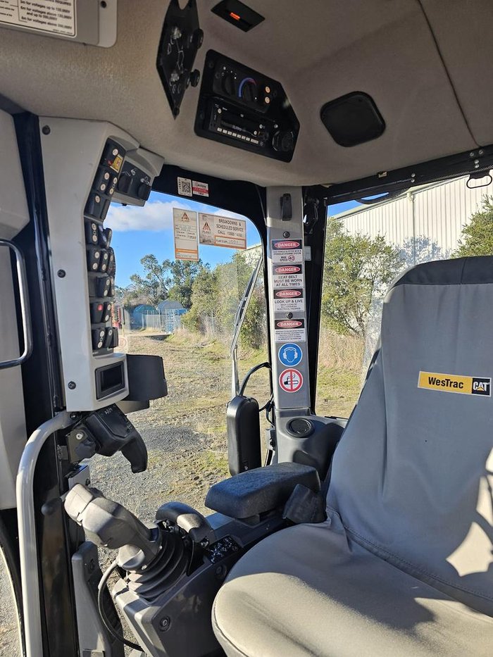 2022 Caterpillar 150 Awd - Mastless Gps Yellow