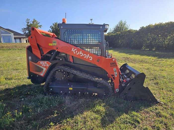 2024 Kubota Svl75-3 Orange