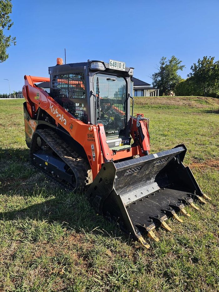 2024 Kubota Svl75-3 Orange