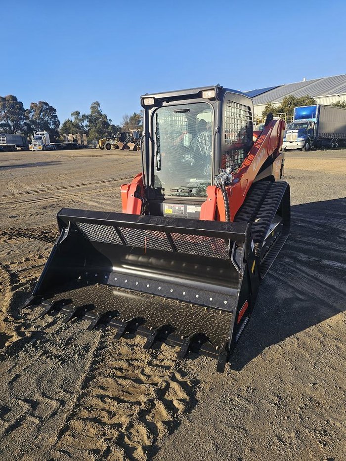 2025 Kubota Svl97 Orange