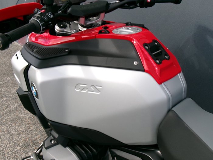 2025 BMW Motorrad 2025 BMW 1300CC R 1300 GS Adventure RACINGRED UNI