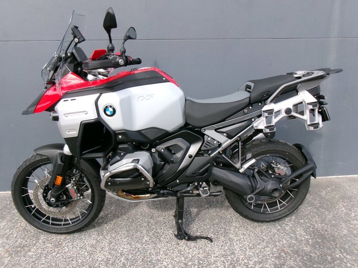 2025 BMW Motorrad 2025 BMW 1300CC R 1300 GS Adventure RACINGRED UNI