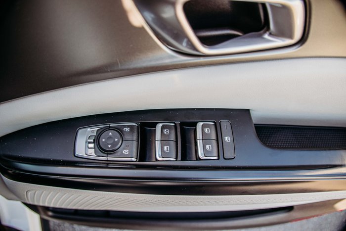 2020 Kia Carnival S