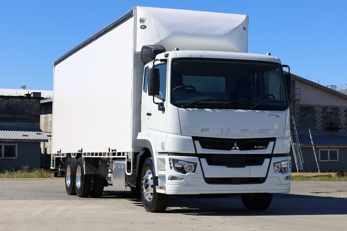 2025 Fuso Shogun FV74 360 6X4 14 Pallet Curtainsider White