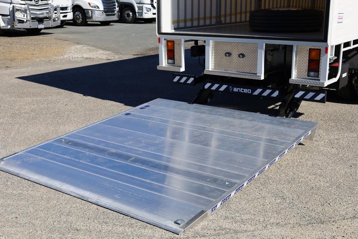 2025 Fuso Shogun FV74 360 6X4 14 Pallet Curtainsider White