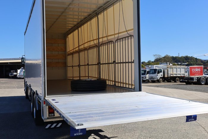 2025 Fuso Shogun FV74 360 6X4 14 Pallet Curtainsider White