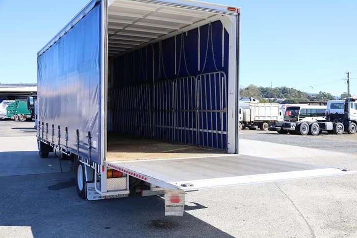 2022 Isuzu F Series FSR140-260 12 Pallet Curtainsider with Tailgate White
