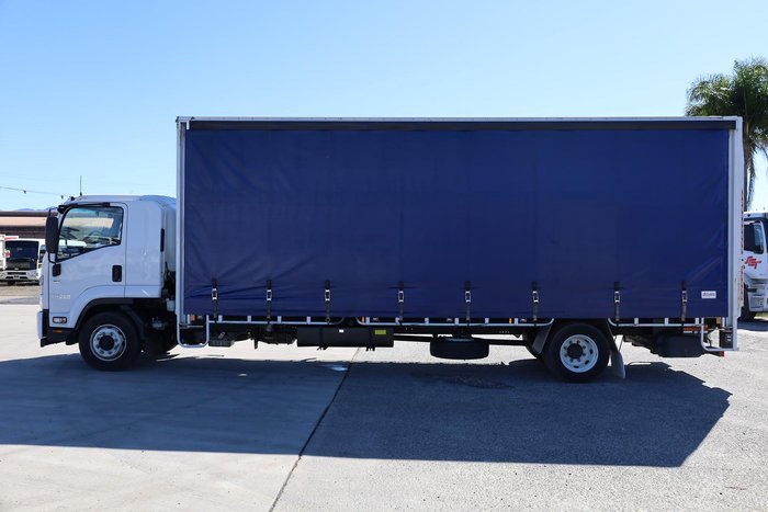2022 Isuzu F Series FSR140-260 12 Pallet Curtainsider with Tailgate White