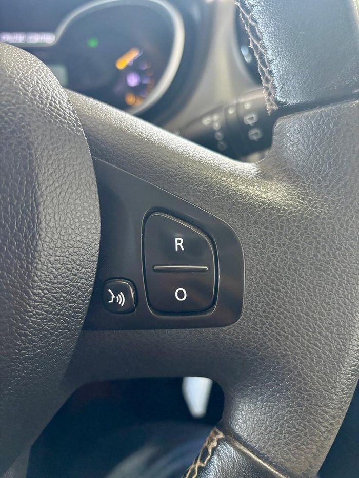 2016 Renault Trafic 103KW X82 Glacier White
