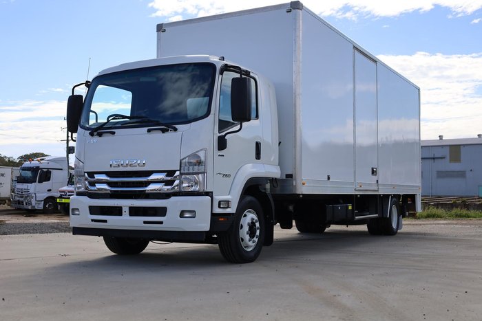 2021 Isuzu F Series FSR140-260 12 Pallet Pantech With Tailgate White