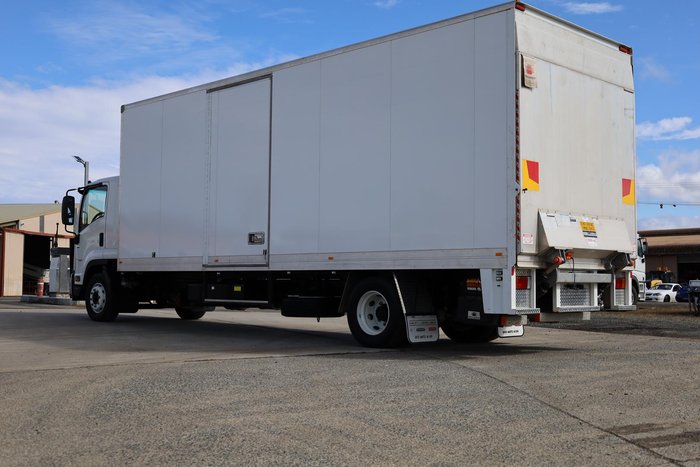 2021 Isuzu F Series FSR140-260 12 Pallet Pantech With Tailgate White