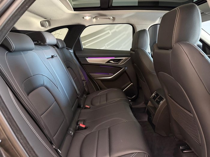 2023 Jaguar F-PACE P250 R-Dynamic SE