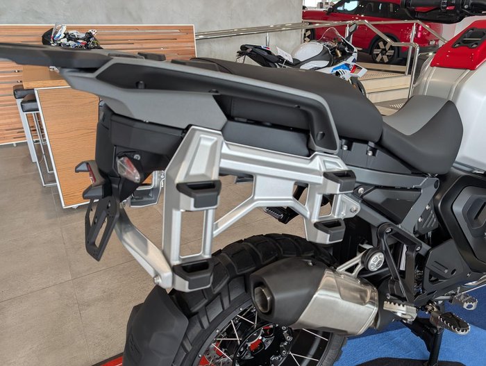 2024 BMW Motorrad R 1300 GS Adventure R 1300 Red