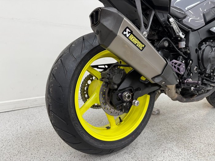 2016 YAMAHA MT-10 grey
