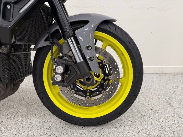 2016 YAMAHA MT-10 grey