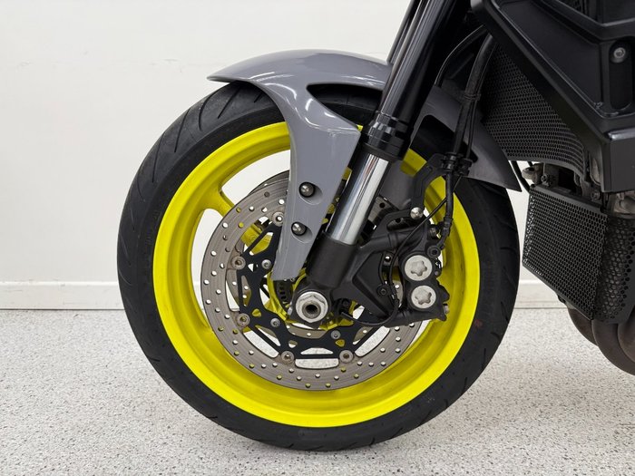 2016 YAMAHA MT-10 grey