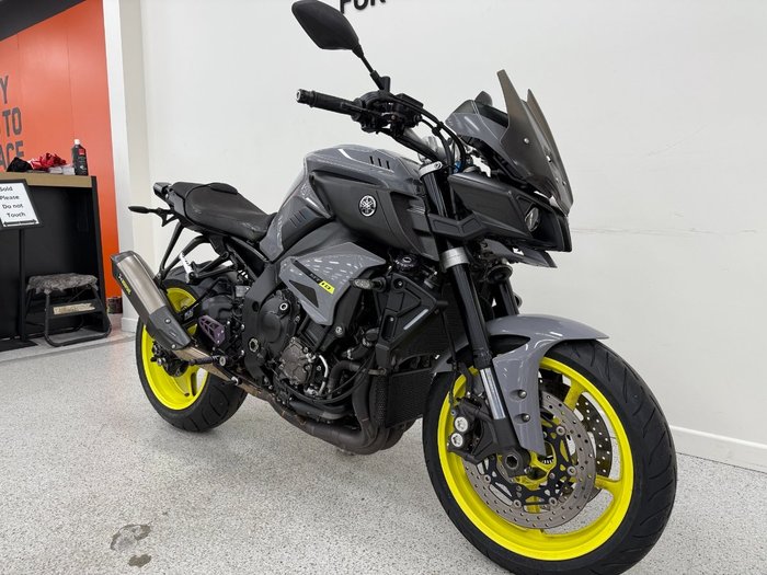 2016 YAMAHA MT-10 grey