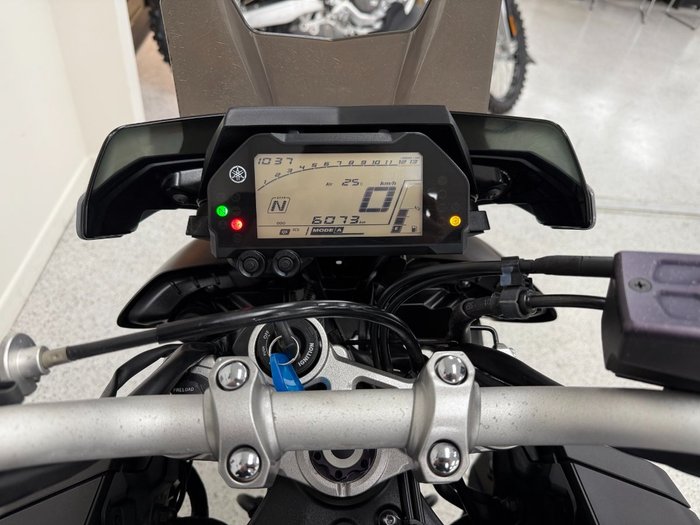 2016 YAMAHA MT-10 grey