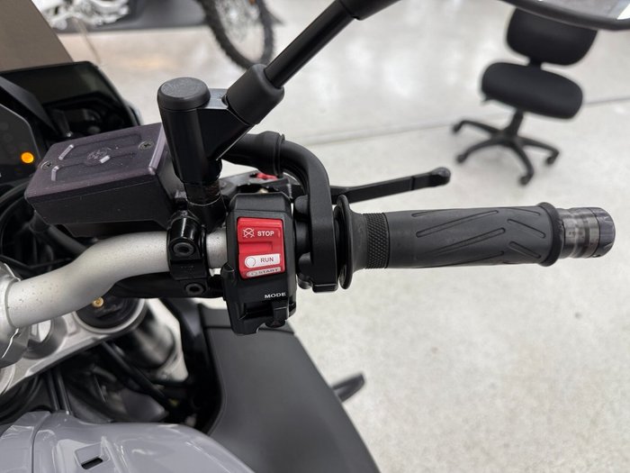 2016 YAMAHA MT-10 grey
