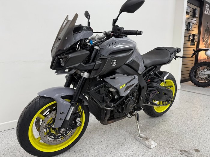 2016 YAMAHA MT-10 grey