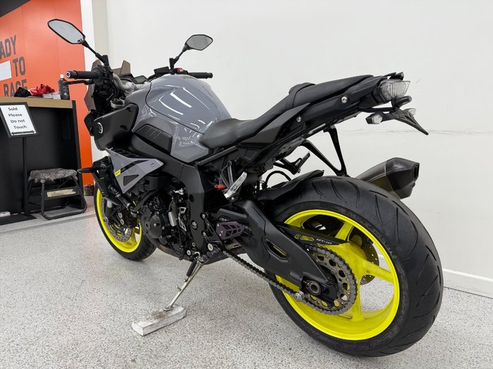 2016 YAMAHA MT-10 grey