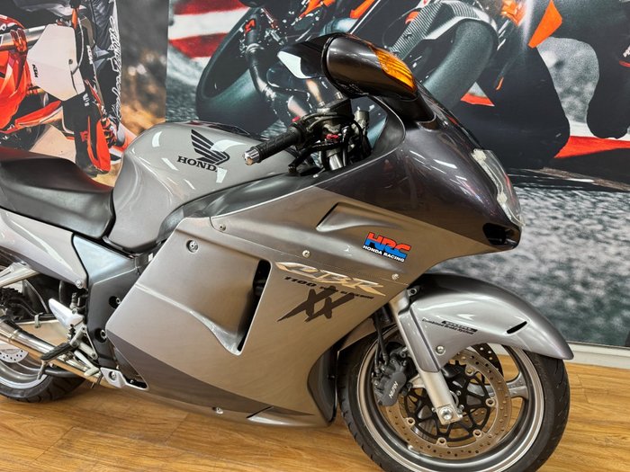 2006 Honda CBR1100XX (SUPER BLACKBIRD) GREY