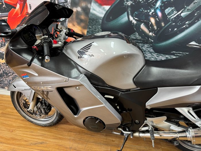 2006 Honda CBR1100XX (SUPER BLACKBIRD) GREY