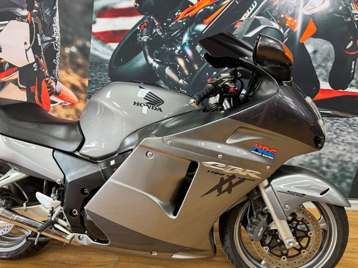 2006 Honda CBR1100XX (SUPER BLACKBIRD) GREY