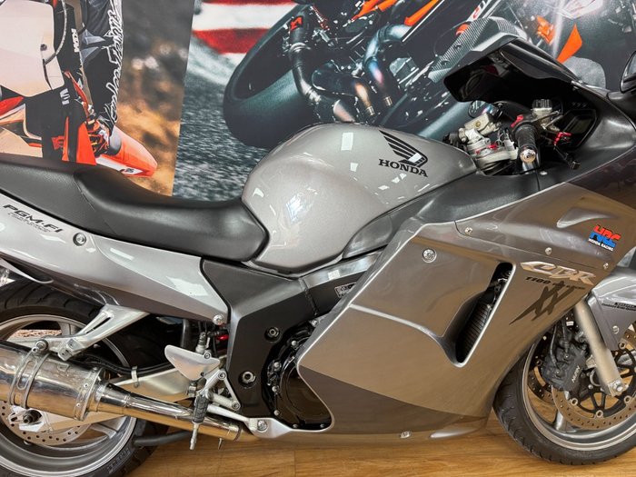 2006 Honda CBR1100XX (SUPER BLACKBIRD) GREY