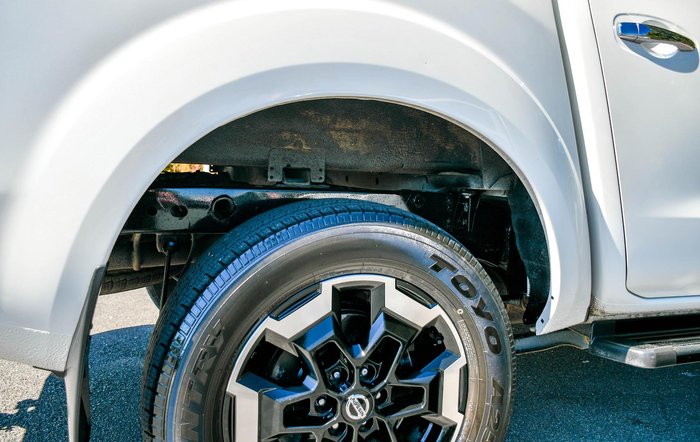 2023 Nissan Navara ST-X