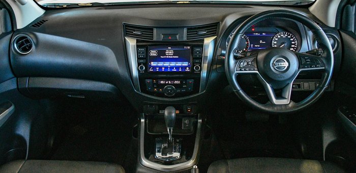 2023 Nissan Navara ST-X