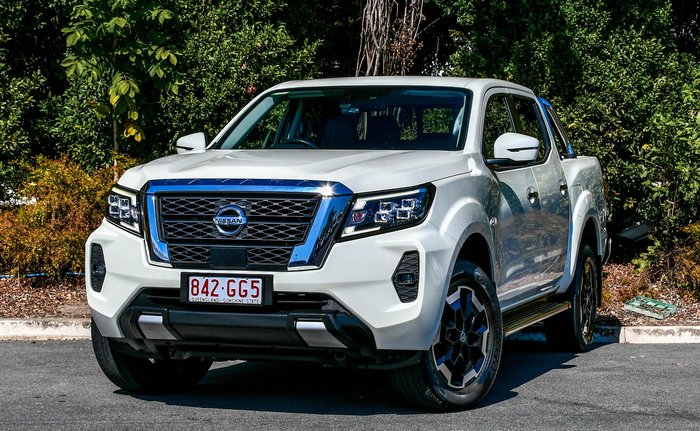 2023 Nissan Navara ST-X